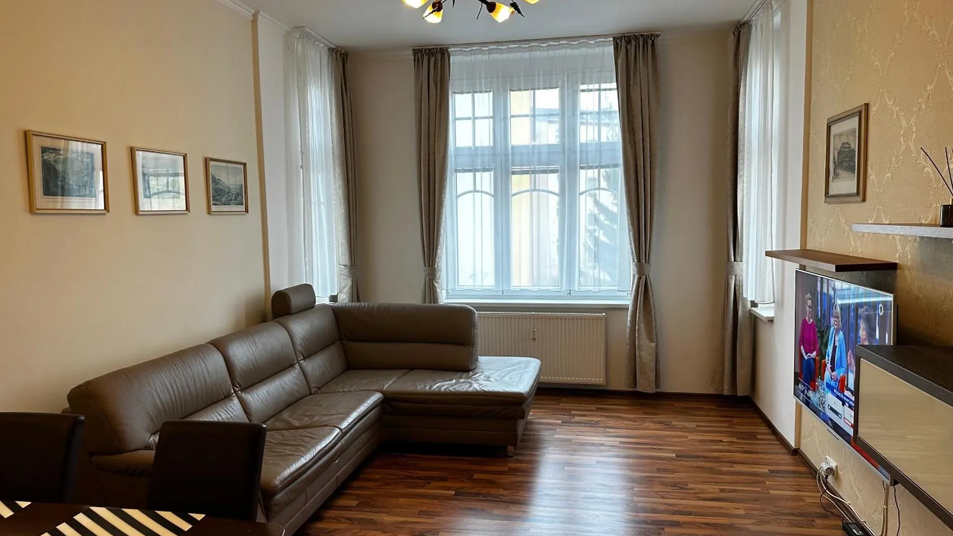 Apartment Karla Capka Street KLV República Checa
