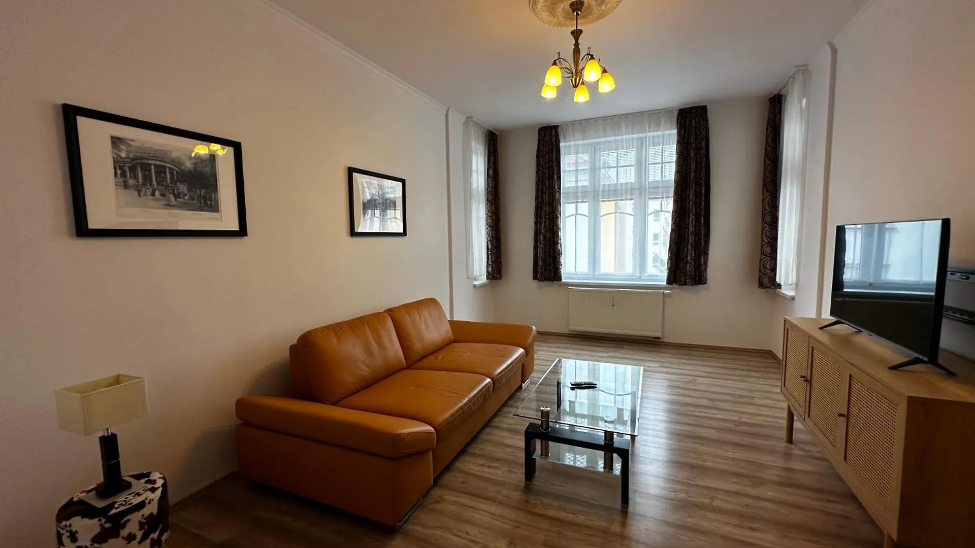 Apartment Karla Capka Street KLV República Checa